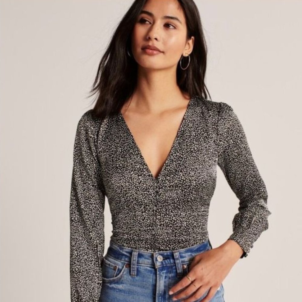 Long Sleeve Satin Top - Abercrombie & Fitch, L